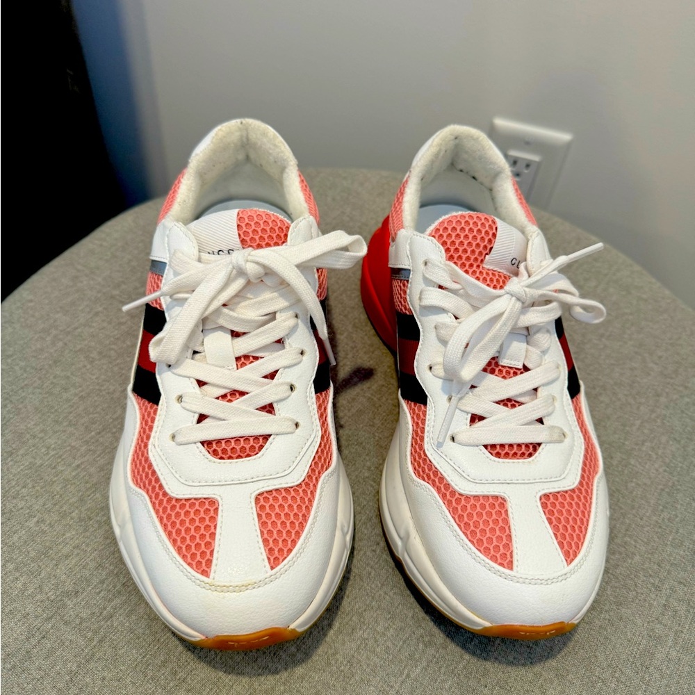 GUCCI women’s sneaker size 38 1/2
